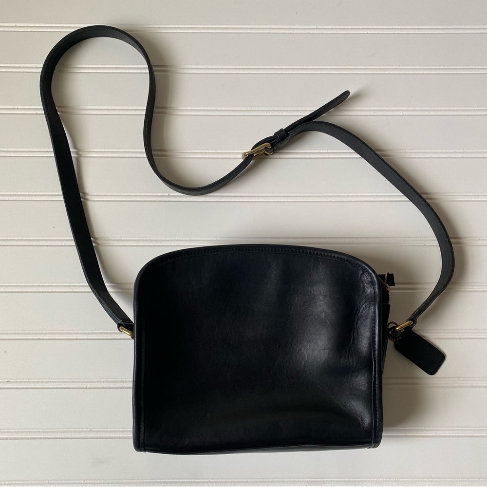 Coach | Women's Vintage Black Leather Metropolis Zip Bag 9087
